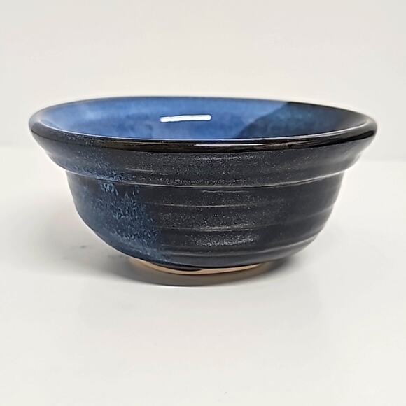 MTM Empty Bowls Handmade Ceramic Bowl Black and Blues No Chips Cracks or Repair - Picture 5 of 7